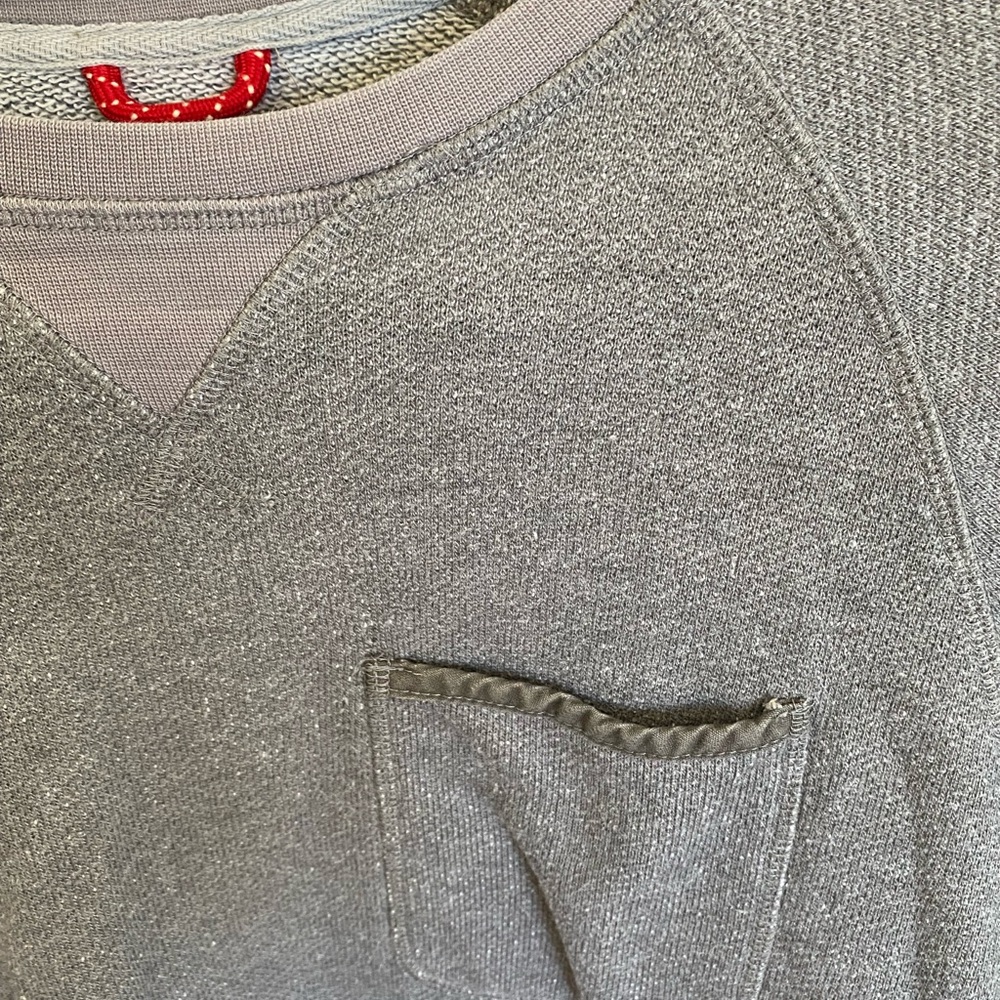 Iron and Resin sweatshirt mens size large